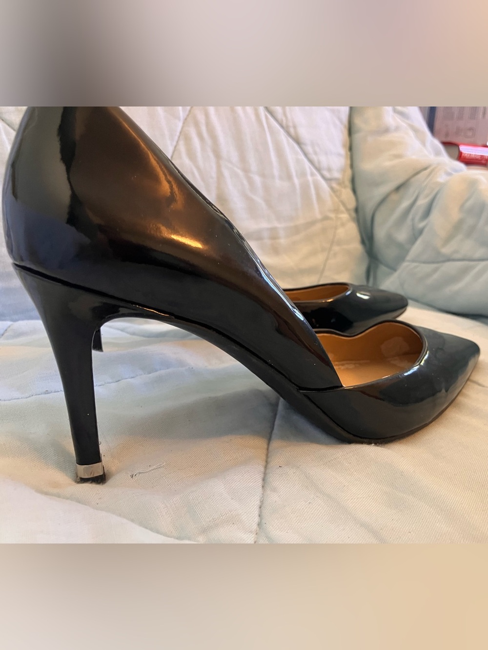 Michael Kors Black Patent Leather Scalloped-Edge Pumps